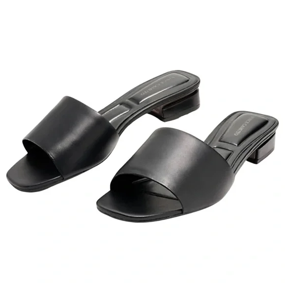 VINCE CAMUTO • Black Cheleah Leather Slide Sandals - Picture 1 of 8